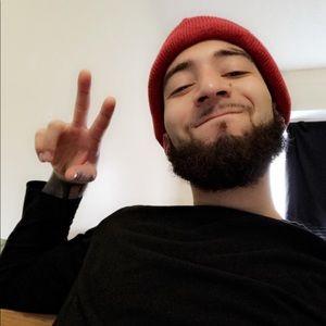 Meet your Posher, Logan